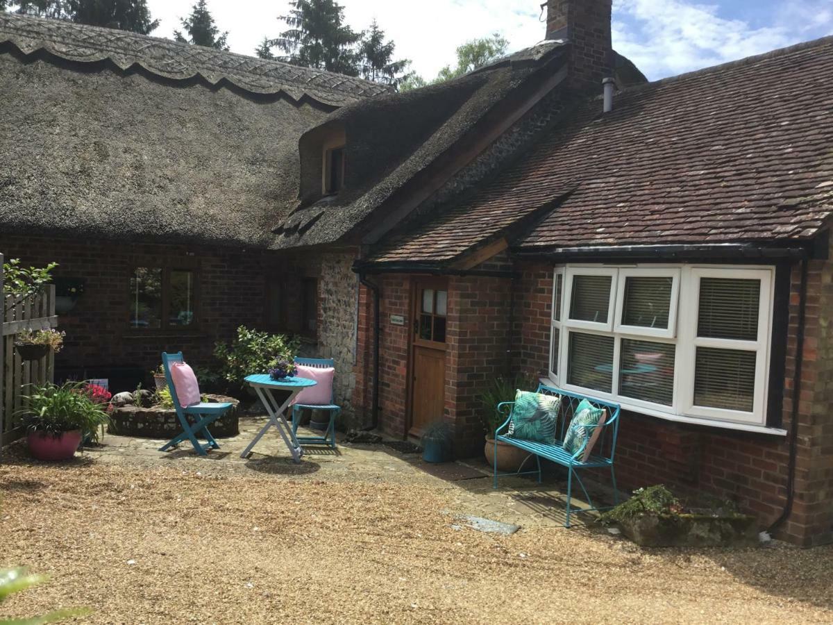 Thatched Cottage Pulborough Zewnętrze zdjęcie